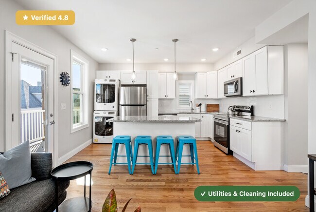 Building Photo - Furnished Bedroom with Private Bath in East Boston