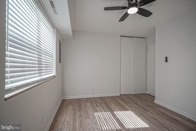 Building Photo - 20 Deborah Ln