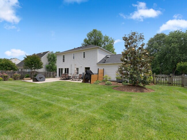 Building Photo - Your Dream Home Awaits!