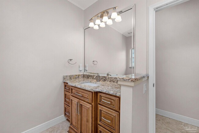 Building Photo - 8731 Thunderbird Dr