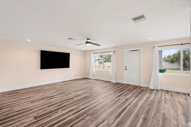 Building Photo - 1280 SR-A1A Unit D