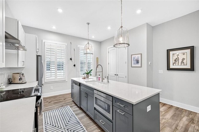 Building Photo - 4465 Dalston Dr