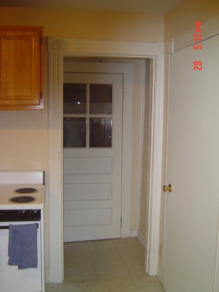 Building Photo - 172 S Branch St