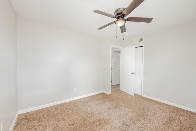 Building Photo - Stunning 3 Bed 1 Bath Ranch Home