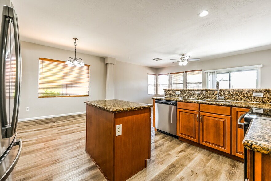 Building Photo - 3029 W Via Perugia