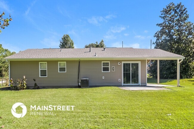 Building Photo - 2704 Aruba Dr