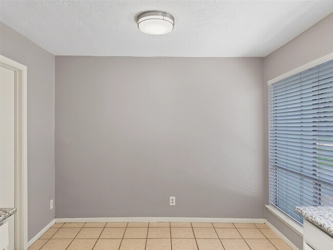 Building Photo - 123 Asheboro Dr