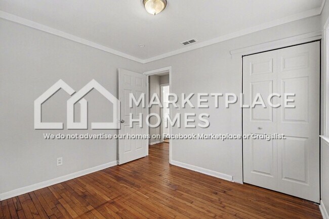 Building Photo - 13050 Couwlier Ave