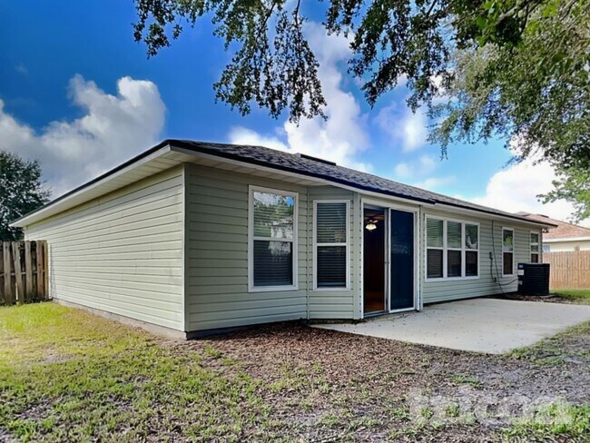 Building Photo - 7134 Beekman Lake Dr