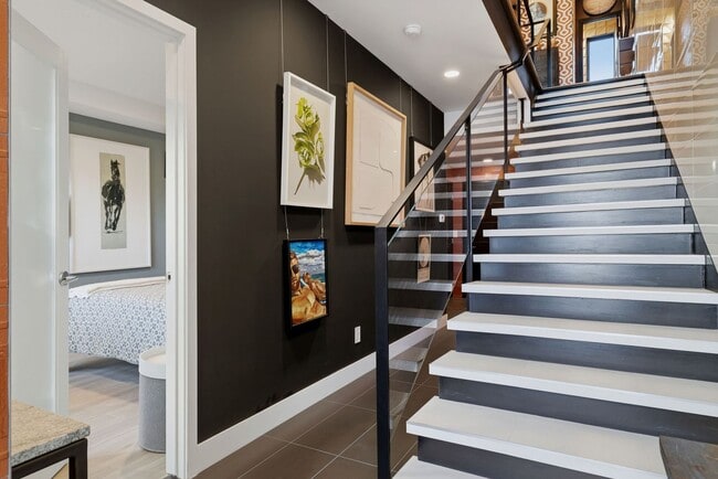 Building Photo - Luxury Furnished Rental in the Heart of Denver - Custom finishes meets undeniable style!