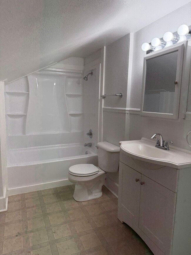 Building Photo - 641 12th St N