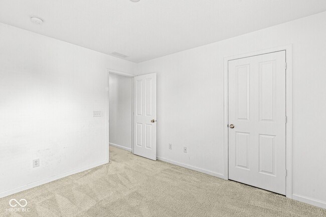 Building Photo - 7826 Gray Eagle Dr
