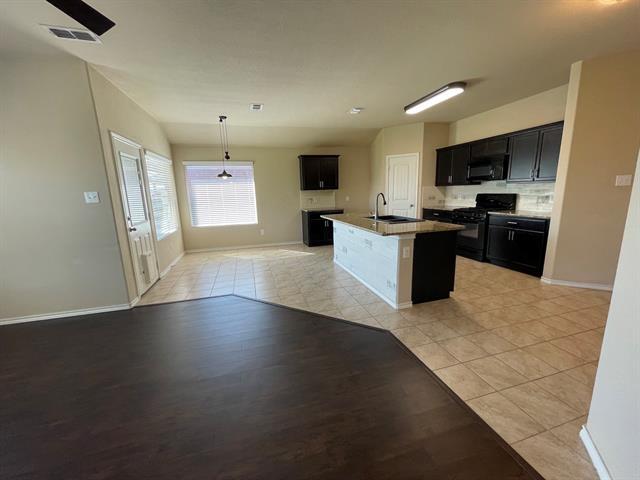 Building Photo - 5160 Grayson Ridge Dr