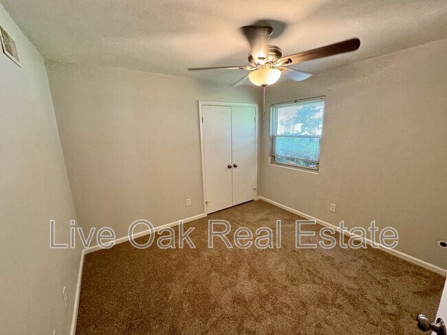 Building Photo - 4345 Temple Ct
