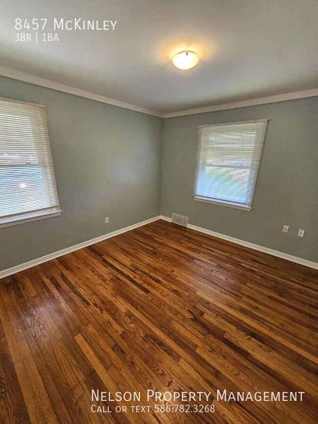 Building Photo - 8457 McKinley-