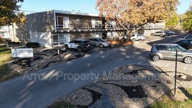 Building Photo - 1416 Oakland Rd NE