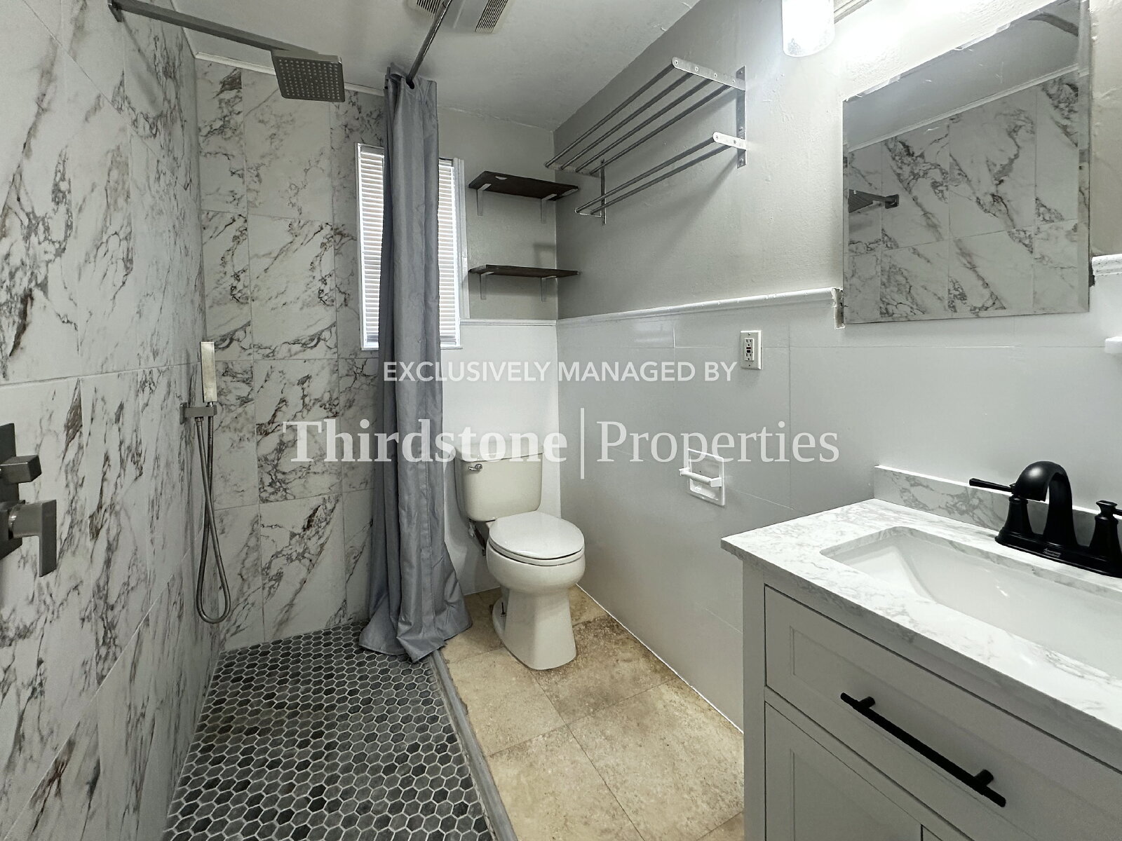 Building Photo - 1930 Park St