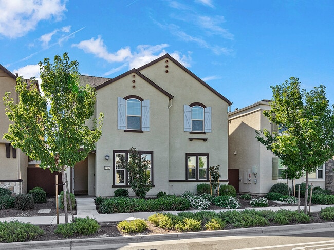 Building Photo - 7514 Clear Lake Aly