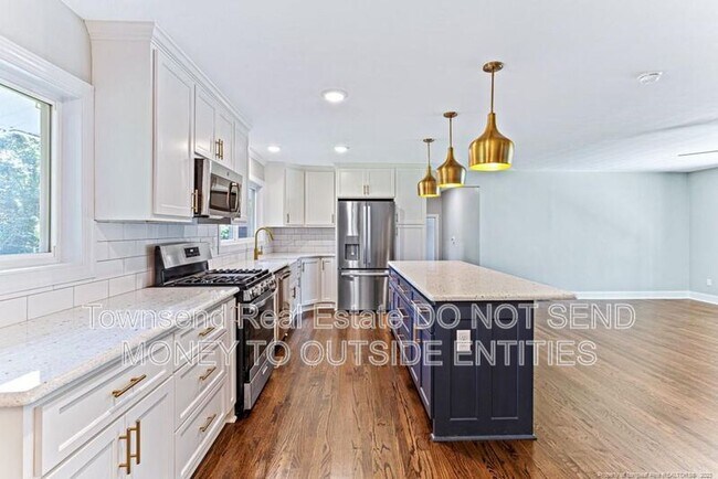 Building Photo - 315 Westview Dr