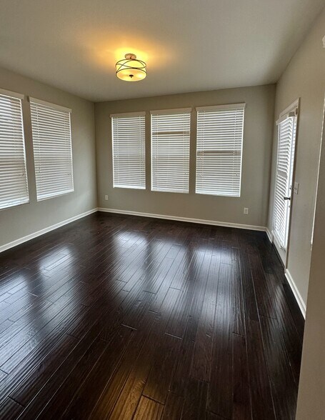 Building Photo - 4714 Venito St