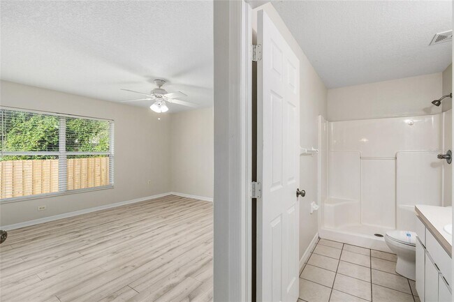 Building Photo - 37228 Grassy Hill Ln