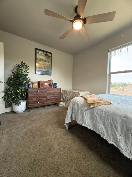 Building Photo - 20130 Carson Creek Ct