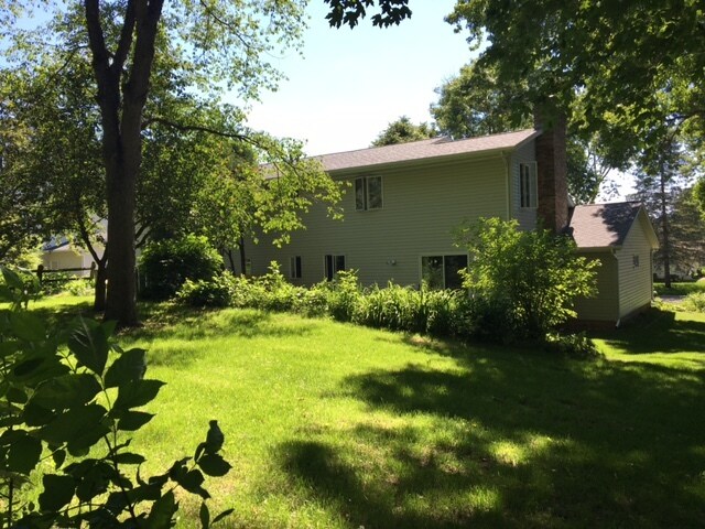 Building Photo - 3046 Acker St
