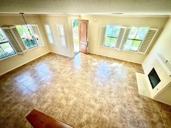 Building Photo - 1126 Usha Ln