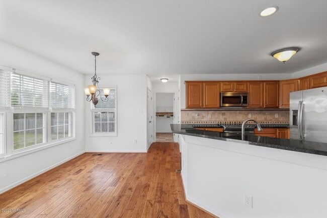 Building Photo - 147 Harvest Moon Dr