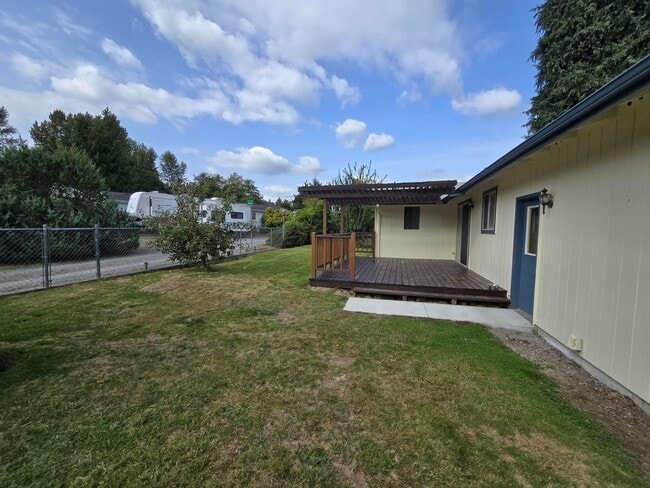 Building Photo - 113 N Hawthorne St