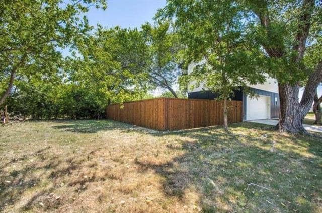 Building Photo - 10803 Mandalay Dr