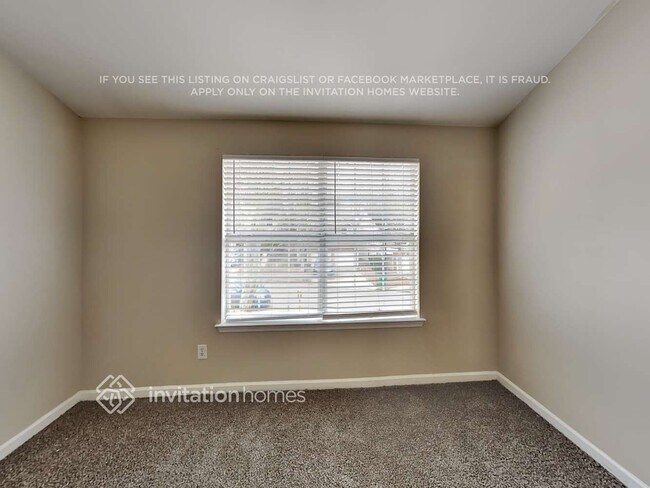 Building Photo - 114 Hidden Creek Dr