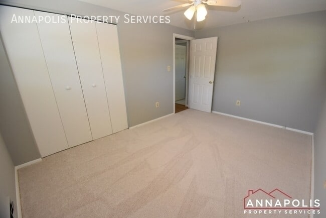 Building Photo - 804 Pin Oak Rd