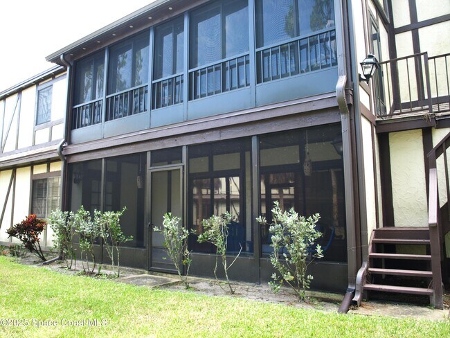 Building Photo - 831 Greenwood Manor Cir