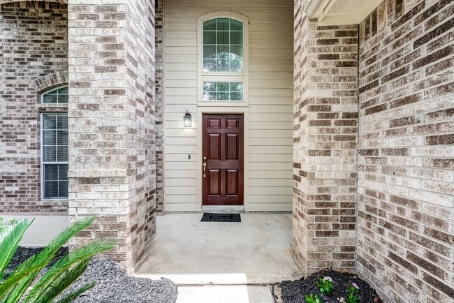 Building Photo - 16906 Shoal Park Dr