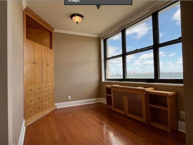 Building Photo - 7004 BLVD E