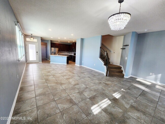 Building Photo - 99 Bush Pl