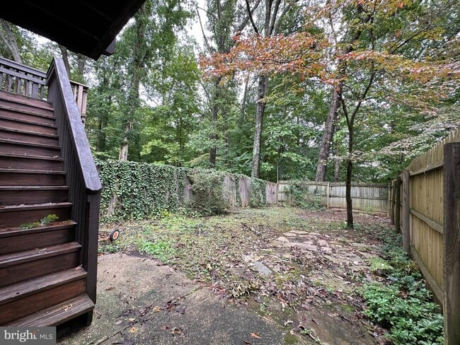 Building Photo - 8119 Inverness Ridge Rd