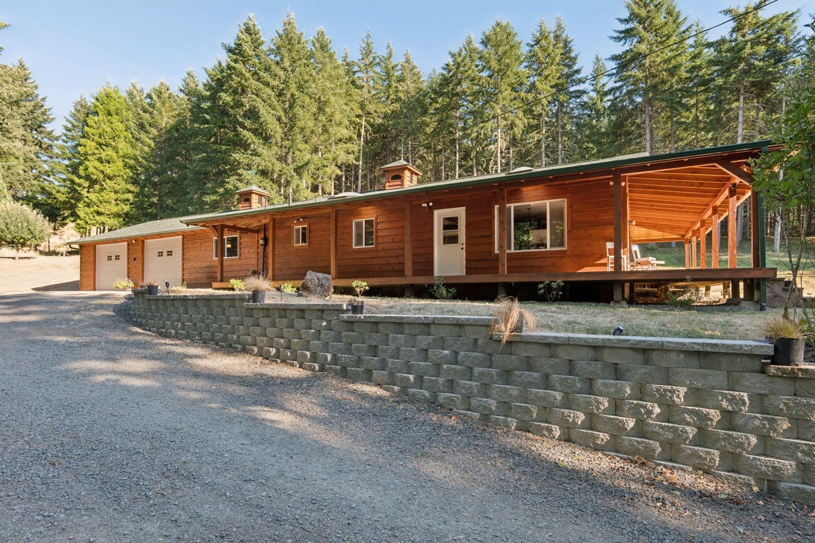 Building Photo - 2011 Pleasant View Dr