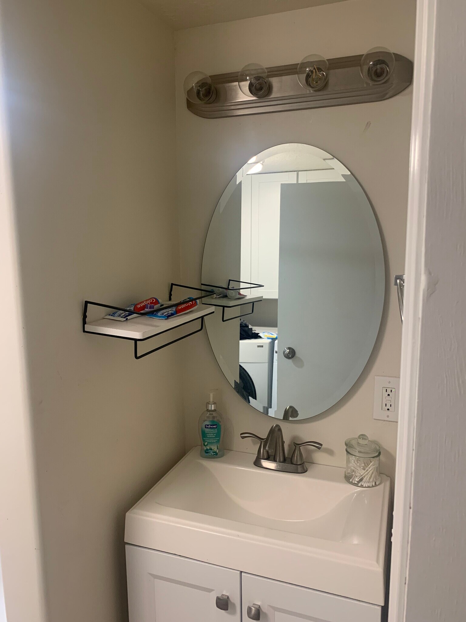 Building Photo - 550 S 1500 E