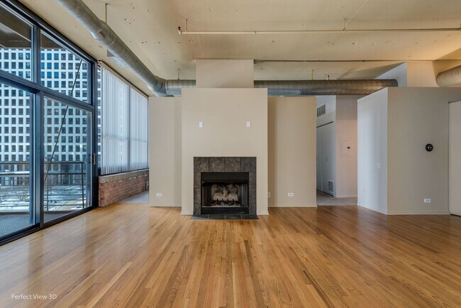 Building Photo - 130 S Canal St