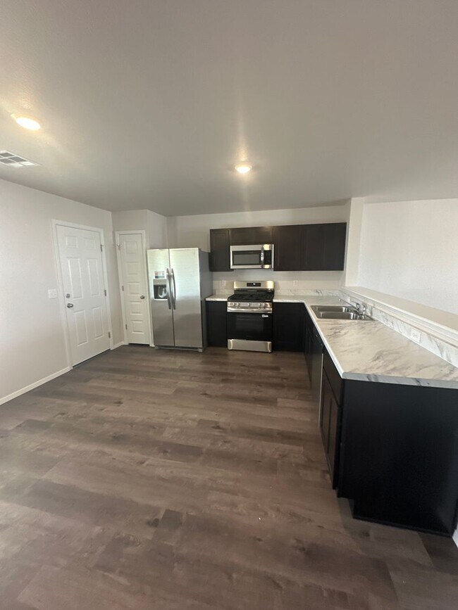 Building Photo - Brand New Three Bedroom | Two Bathroom Home in Claremore