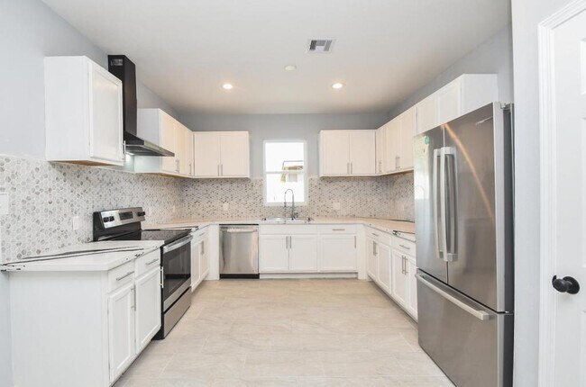 Building Photo - 10322 Rancho Bernardo Ln