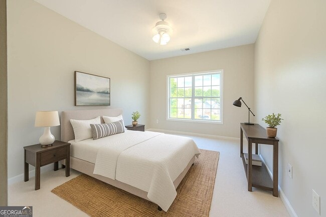 Building Photo - 17 Village Glen