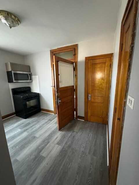 Building Photo - 1745 W 89th St