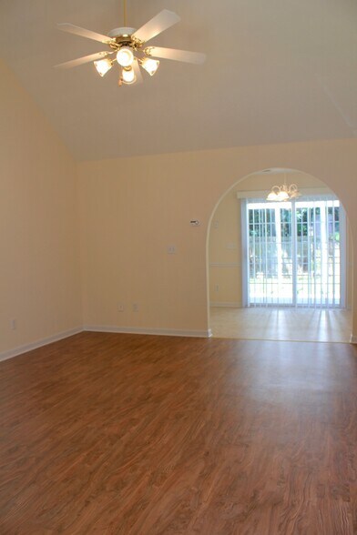 Building Photo - 2320 Mancke Drive