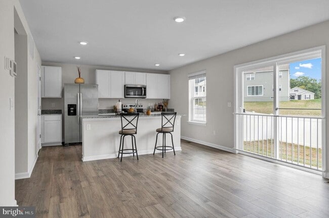 Building Photo - 3148 White Tail Dr