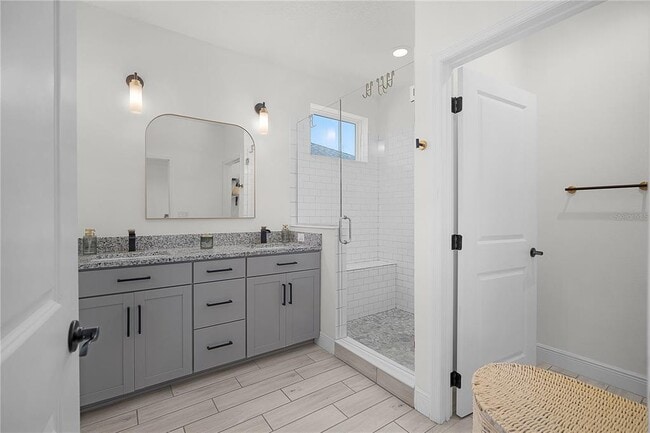 Building Photo - 15419 Uglis Aly