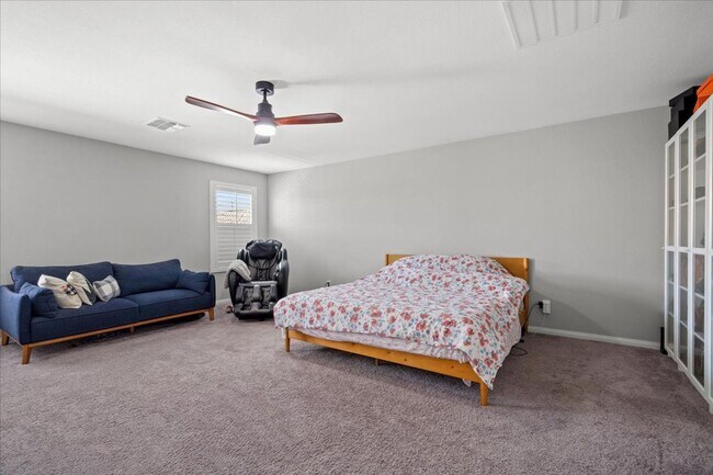 Building Photo - 7014 Solano Cyn Ave
