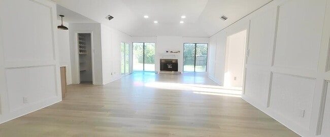 Building Photo - 7619 Apache Plume Dr